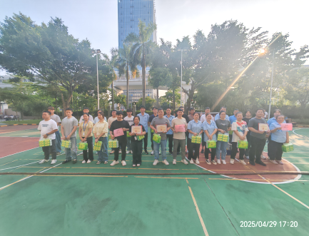 凝心聚力 “拔” 頭籌，勠力同心 “繩” 彩飛揚